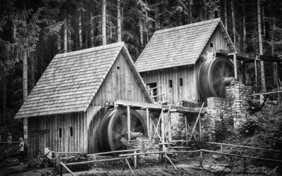 Skanzen Zlatorudné mlýny (2 km)